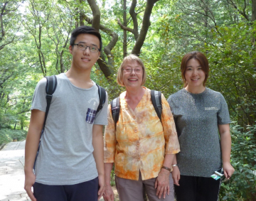 Mit Studenten in den Laoshan-Bergen